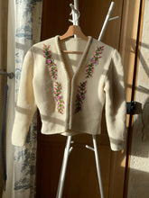 Charger l&#39;image dans la galerie, Vintage embroidery cardigan
