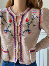 Charger l&#39;image dans la galerie, PRE-ORDER Hand knitted folk cardigan
