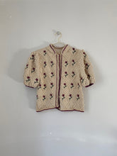 Charger l&#39;image dans la galerie, PRE-ORDER Hand knitted short cardigan
